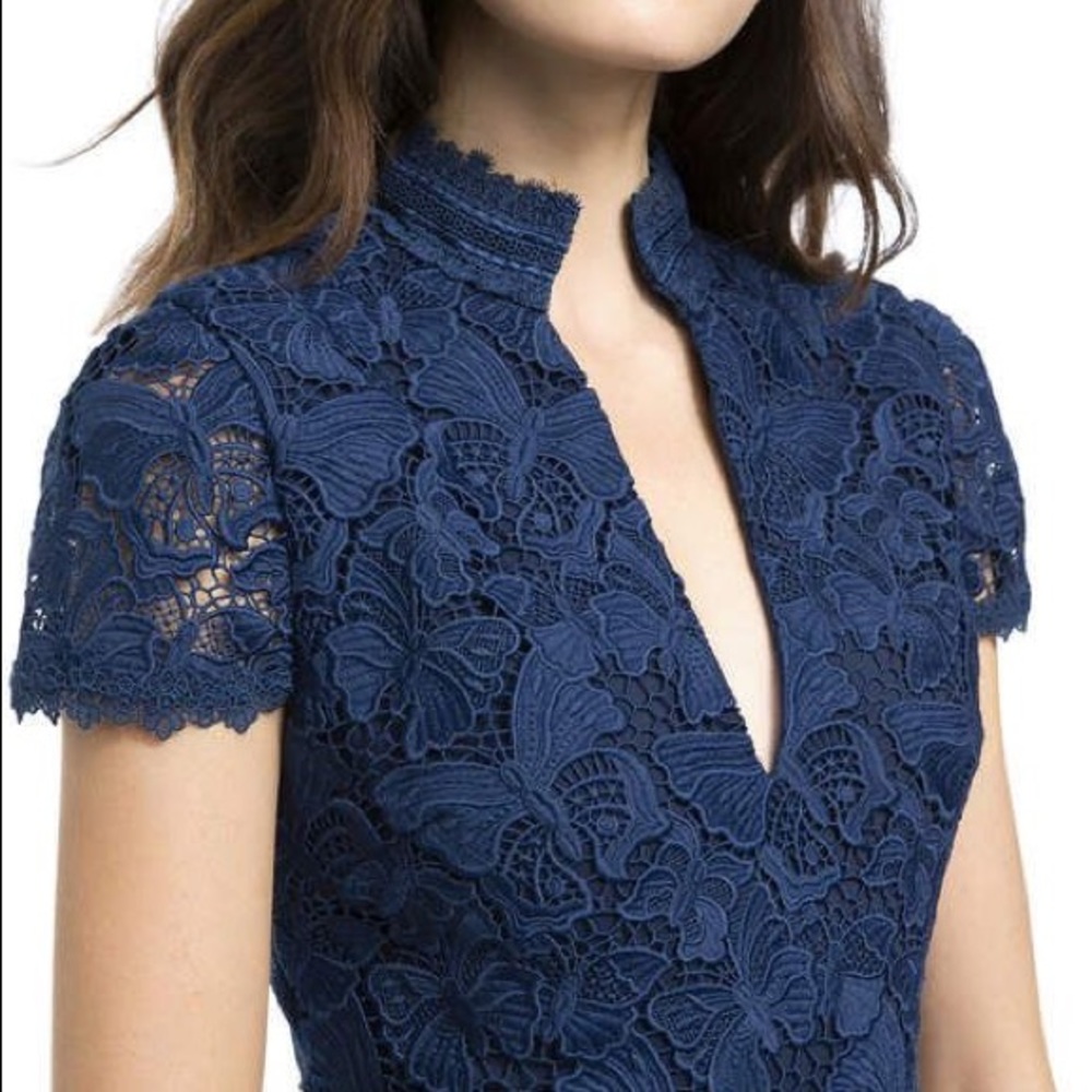 Never worn Alice + Olivia navy lacy diona butterfly dress - Picture 6 of 8
